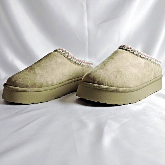 Women's Size 8 Medium Falls Creek Slip On Shoes NEW (NWT) - Picture 5 of 7
